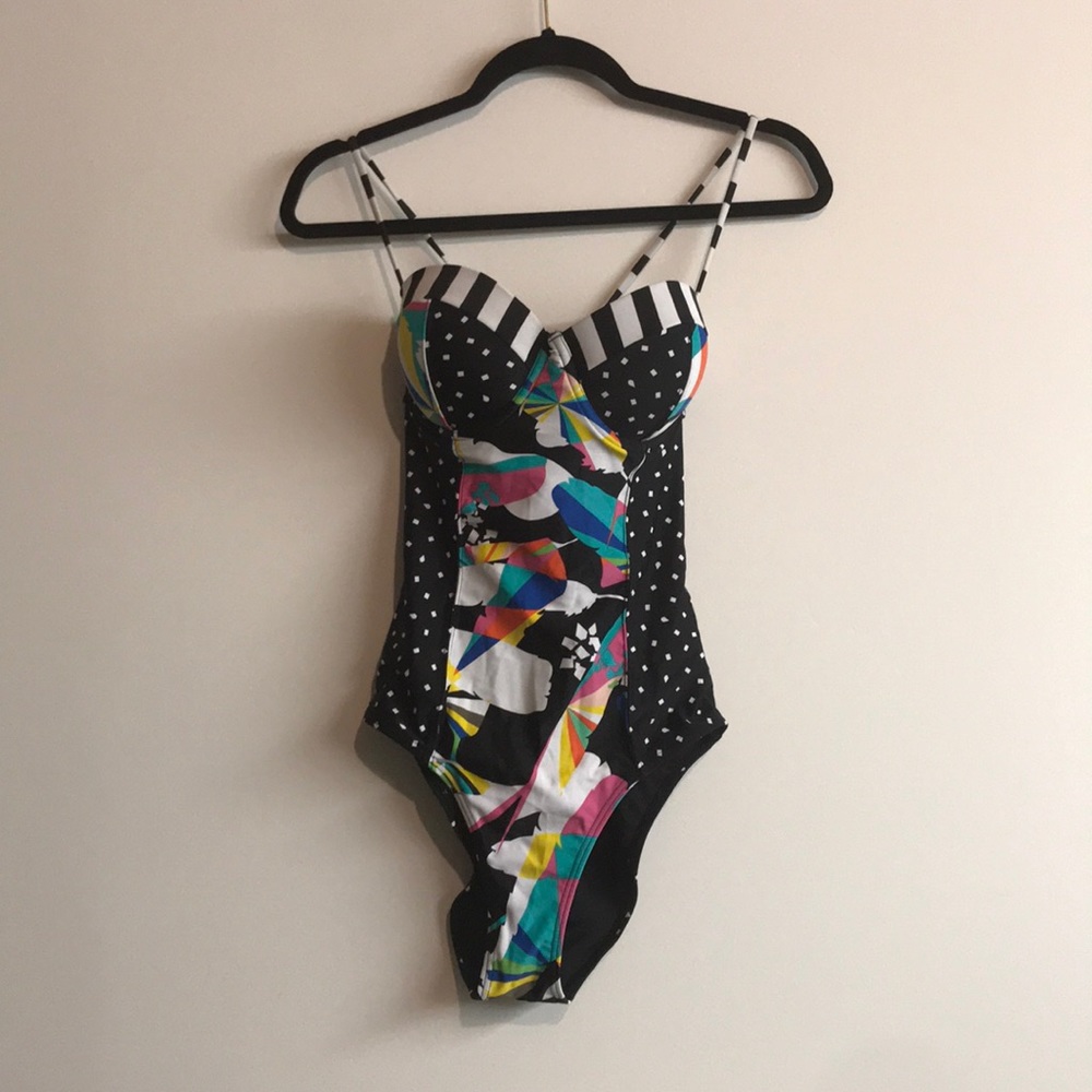 Volcom Women’s push-up underwire one piece